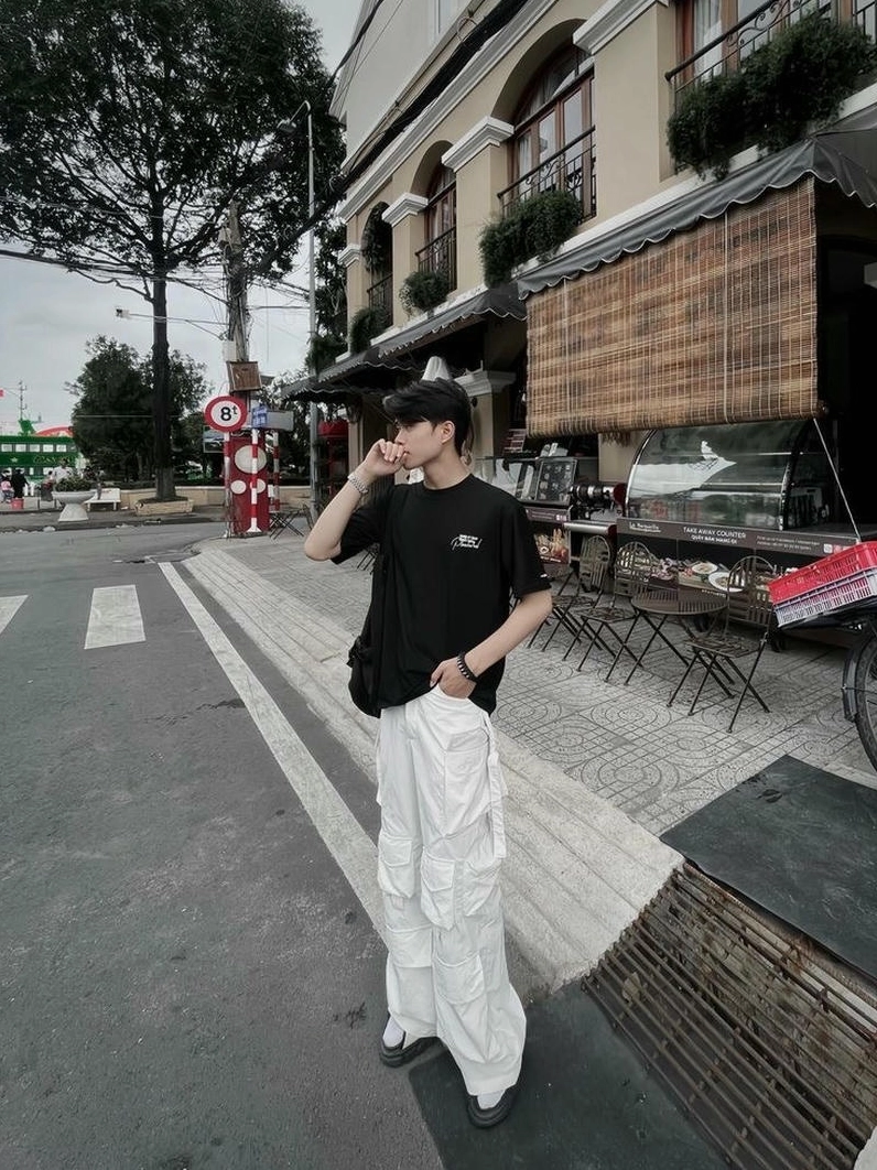 Ảnh meme Boy phố ánh nhìn tự tin