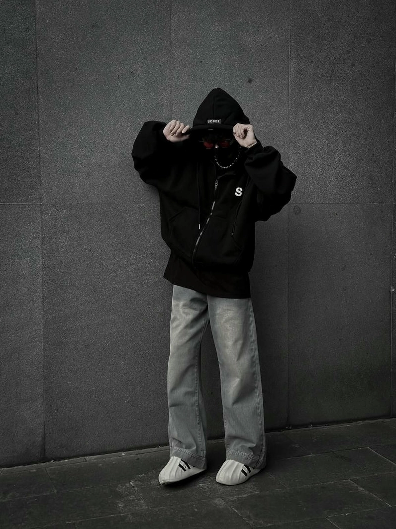 Ảnh meme Boy phố dáng đứng mạnh mẽ