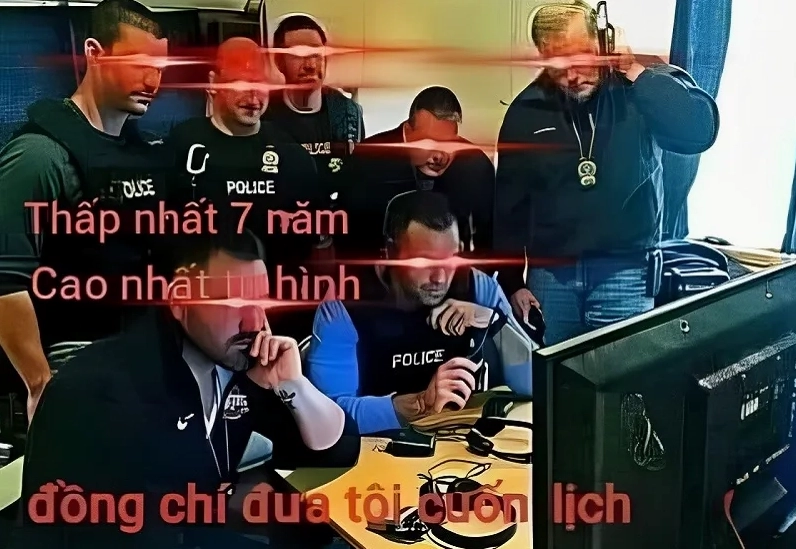Ảnh meme Đăng xuất cảnh báo của FBI với tông màu xám lạnh