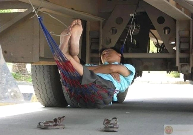 Ảnh meme Gòi xong chúc ngủ ngon hài hước và dí dỏm