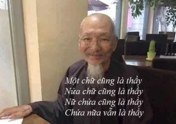 Ảnh meme Hướng nội với gương mặt suy tư che mặt rất riêng