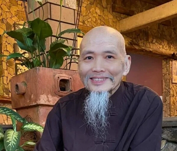 Ảnh meme Hướng nội với sự bình thản trước thế sự