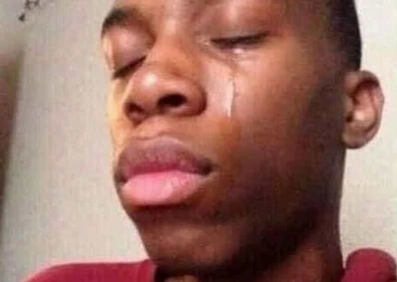 Ảnh meme Lụy tình anh đen đen khóc đến nghẹn lòng