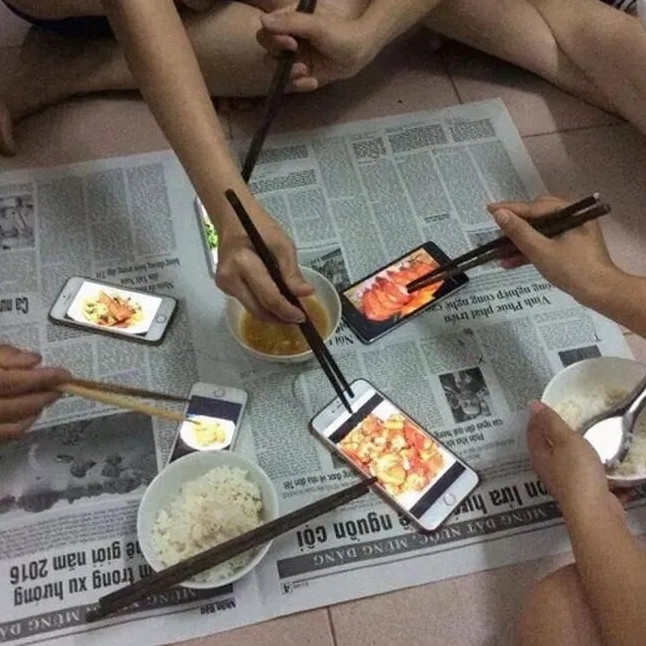 Ảnh meme Rách lành hết tiền cuối tháng đời thường