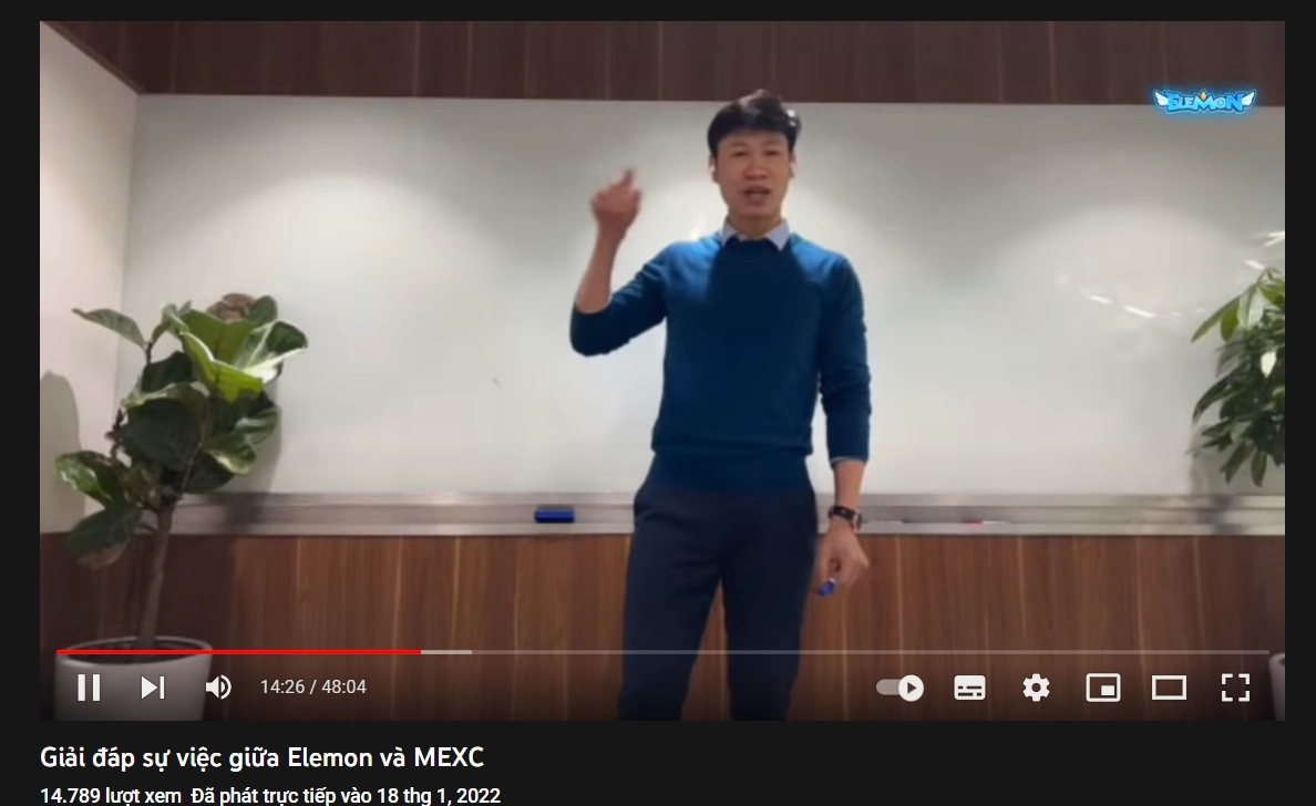 Dự án tự hack và phân trần tạo ra ảnh meme Lùa gà đầy kịch tính