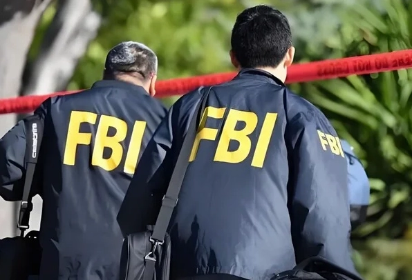 Hình ảnh ảnh meme Phong sát FBI đang lén lút nghe lén thông tin
