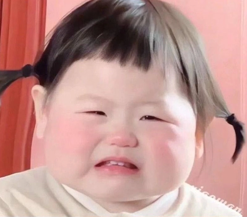 Hình ảnh ảnh meme Tiểu tam em bé khóc lóc đòi hỏi sự chú ý